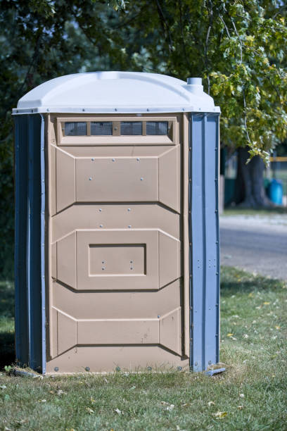 Porta potty delivery and setup in Wildomar, CA